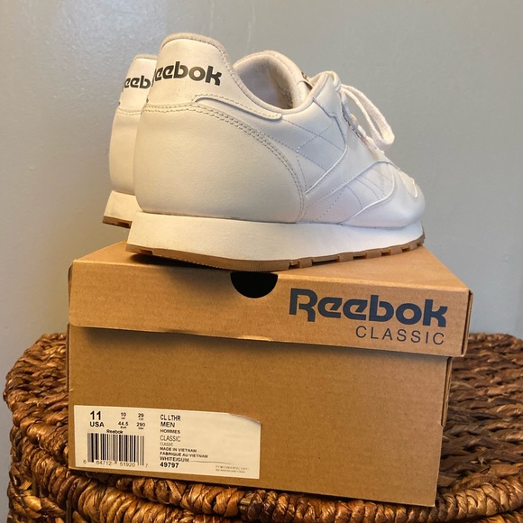 Men’s Reebok Classic - Picture 4 of 4